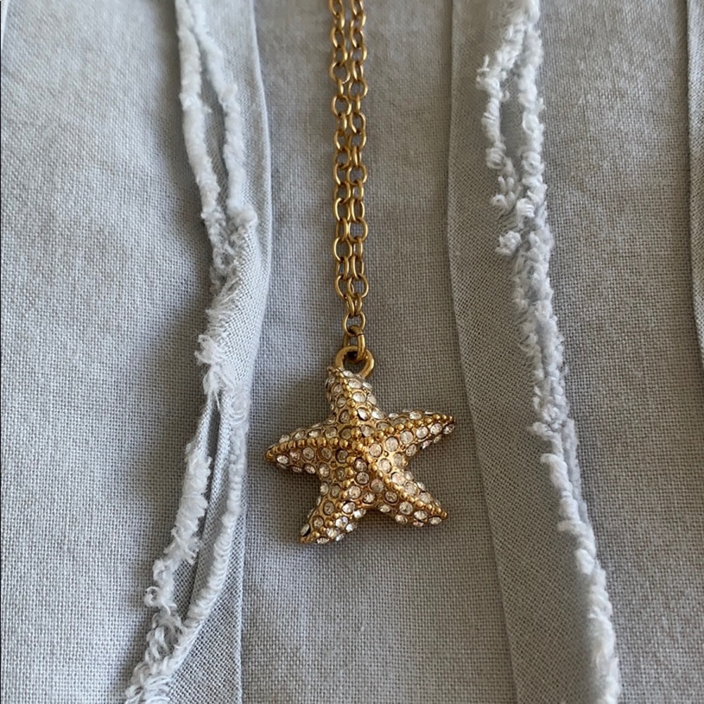 Gold starfish necklace